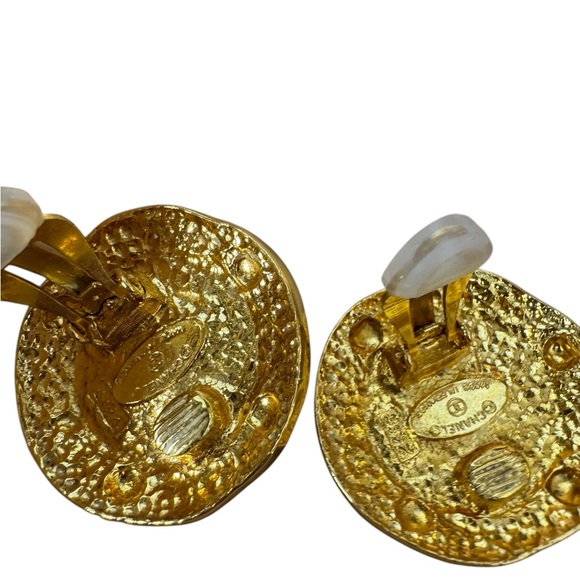 Chanel Earrings 24k Gold Plated - Picture 4 of 4